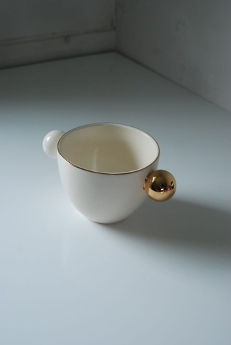 Salaterka Z Kulką Ecru