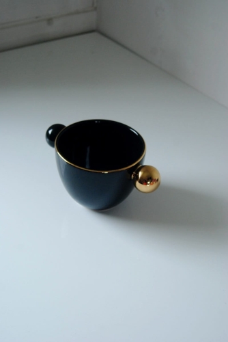 Salaterka Z Kulką Czarna